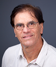 Antônio Roberto Monteiro Simões, University of Kansas professor