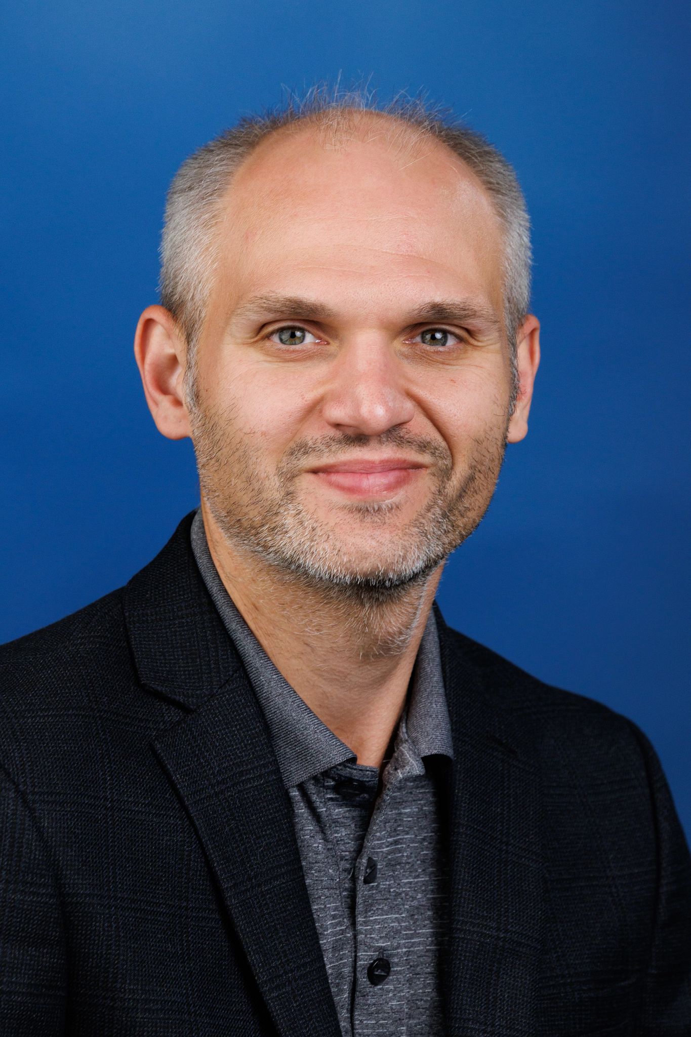headshot of dr. steven bloom, phd