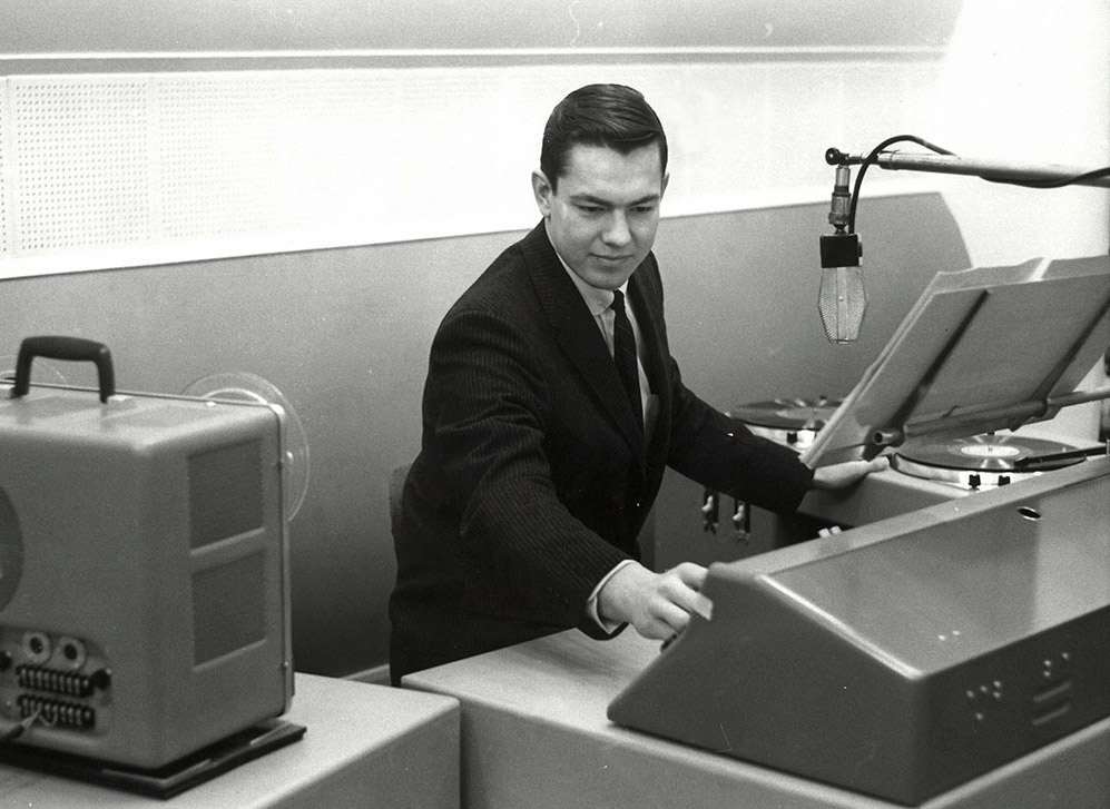 Bill Kurtis working as a student at KANU at the University of Kansas.