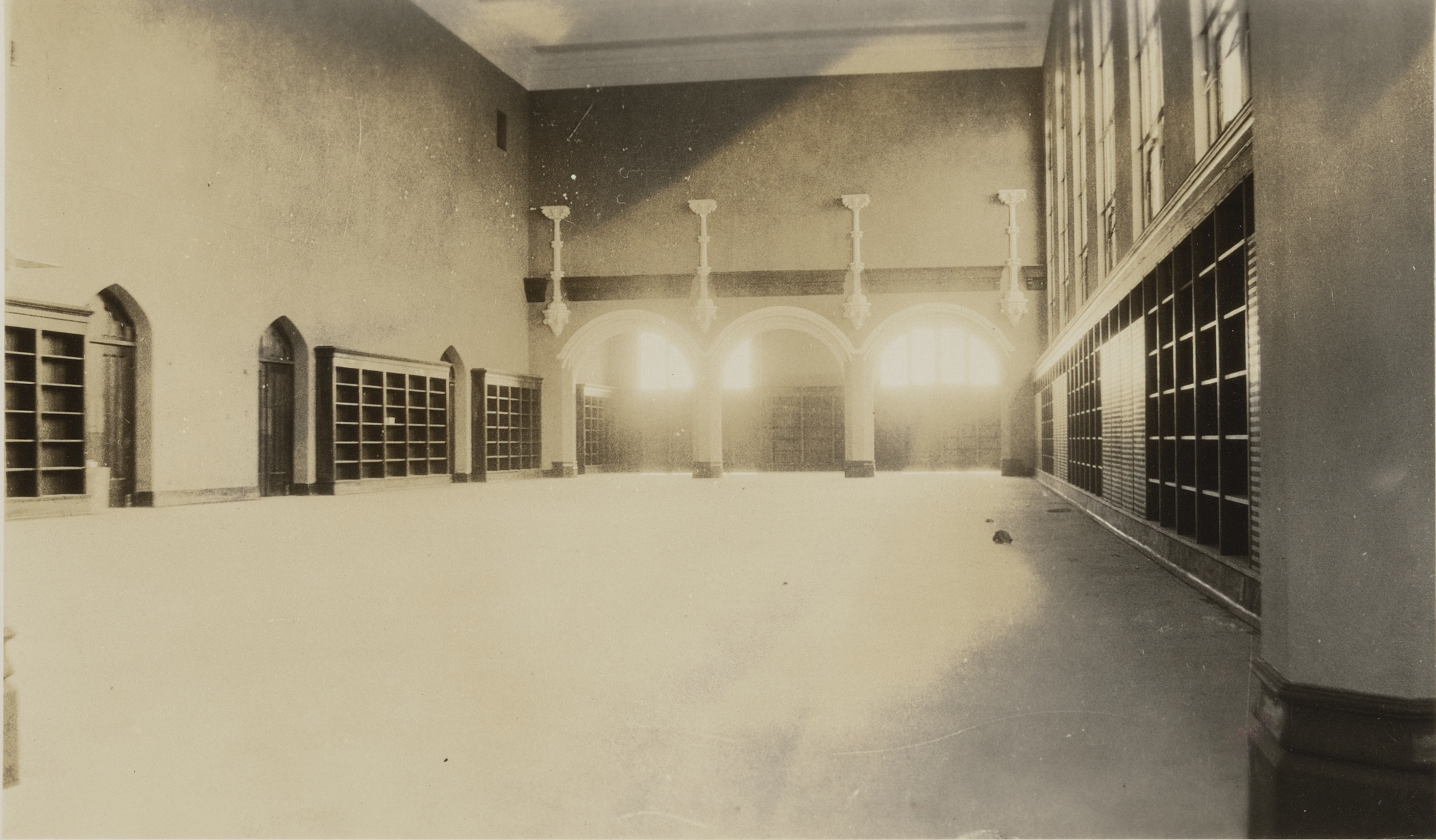 Interior shots of Watson Library in 1924.