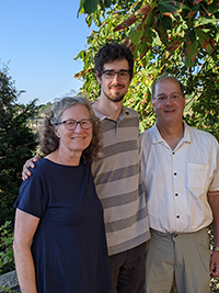 Joan Sorenson, Jeff Lindenbaum and their son, David (center).